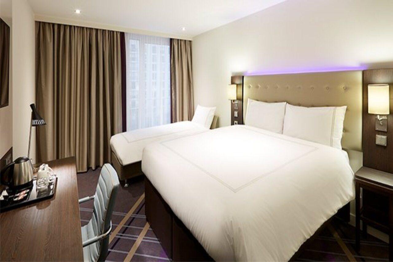 Premier Inn Duesseldorf City Friedrichstadt Экстерьер фото