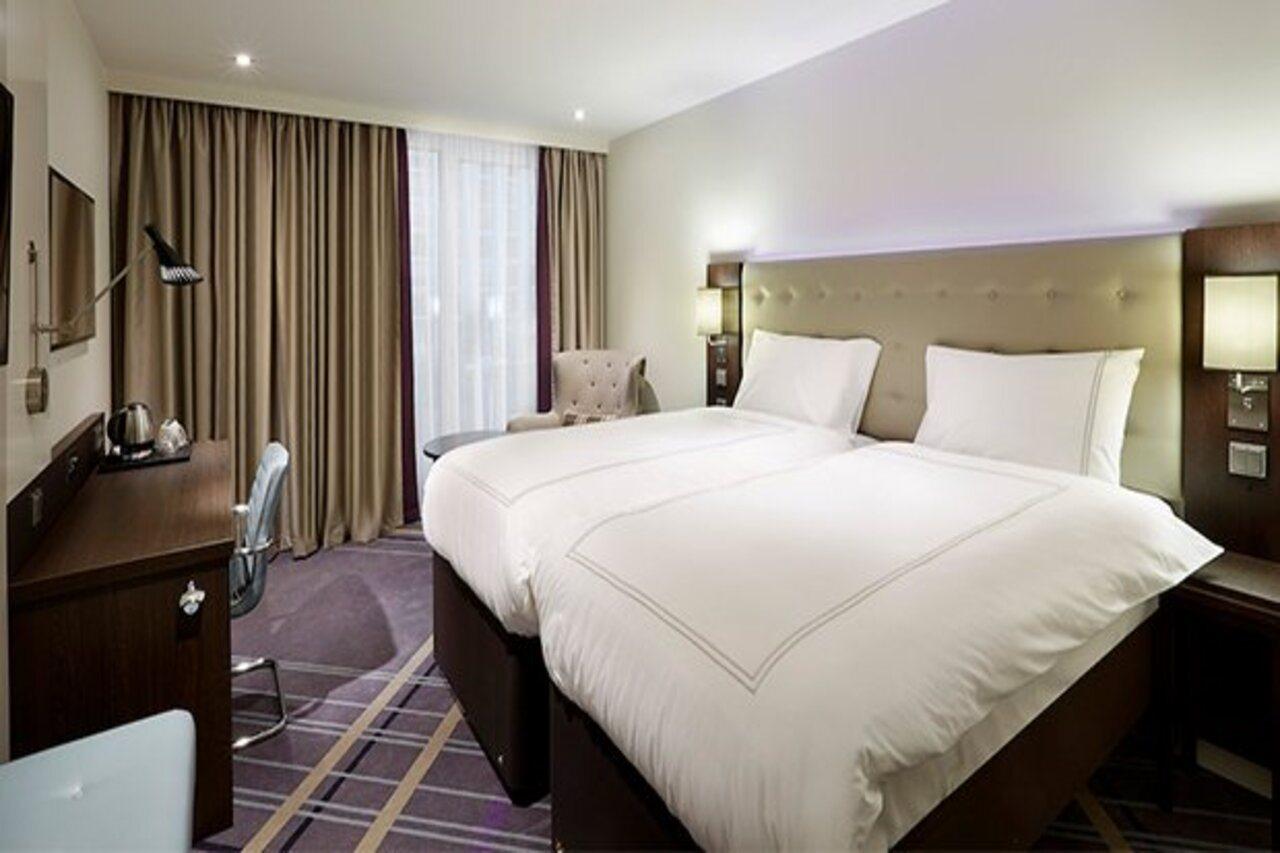 Premier Inn Duesseldorf City Friedrichstadt Экстерьер фото