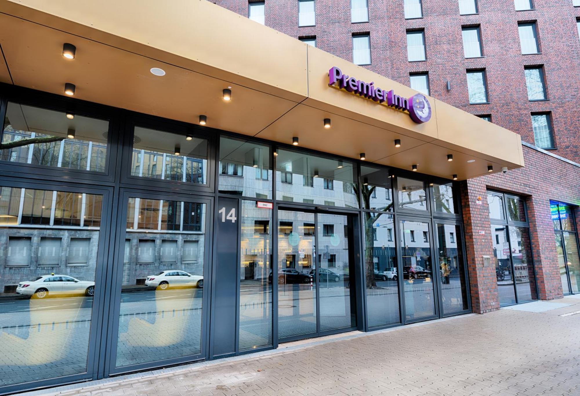 Premier Inn Duesseldorf City Friedrichstadt Экстерьер фото