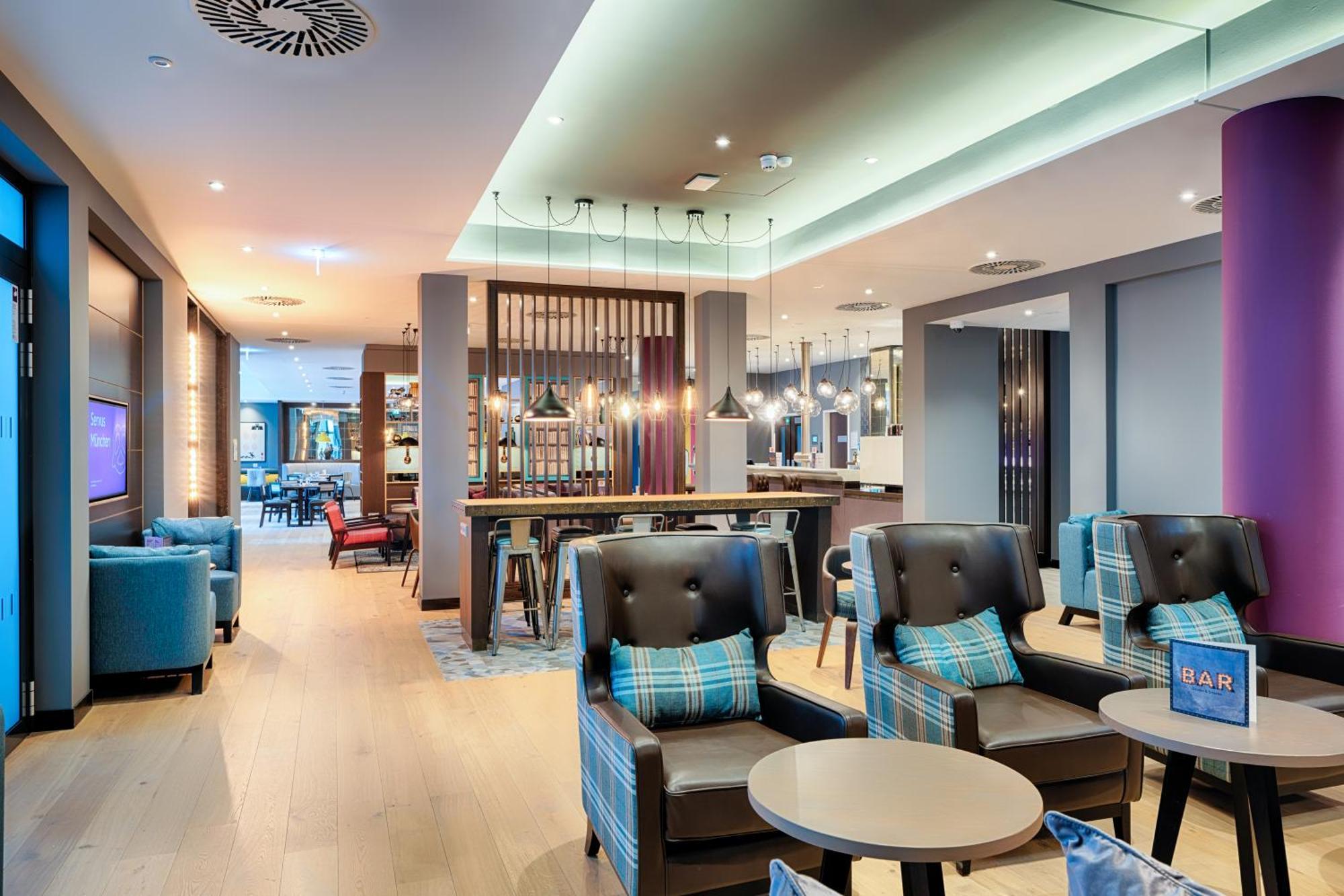 Premier Inn Duesseldorf City Friedrichstadt Экстерьер фото