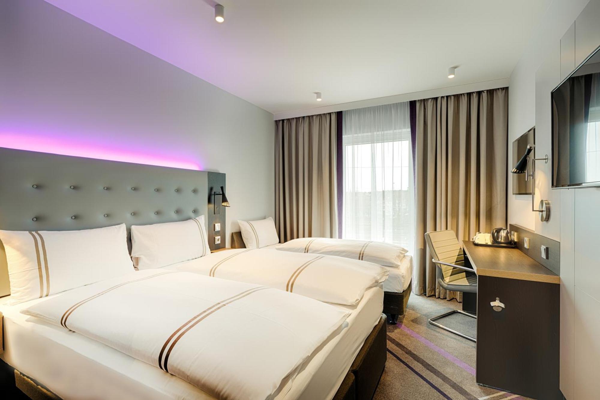 Premier Inn Duesseldorf City Friedrichstadt Экстерьер фото