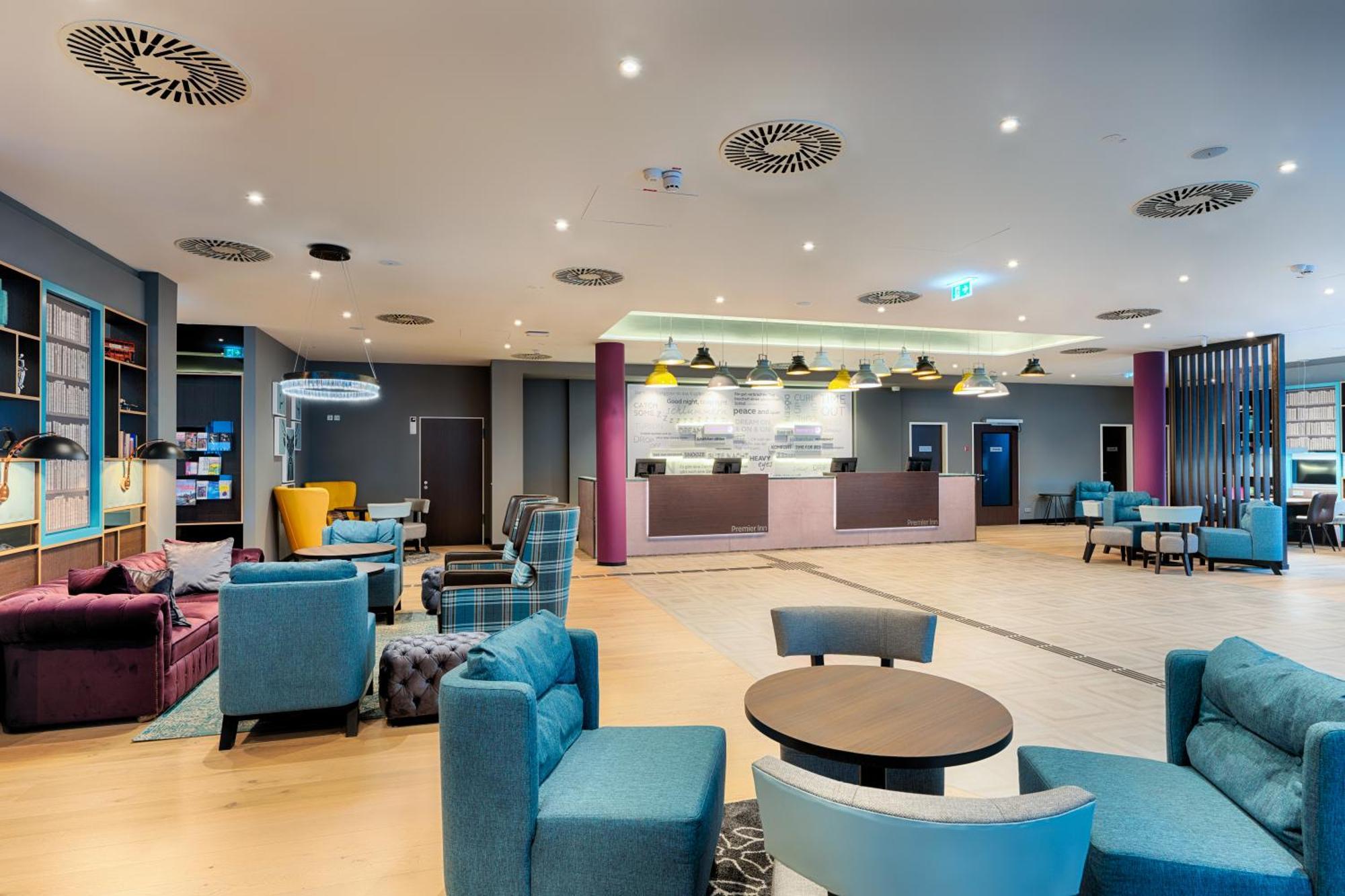 Premier Inn Duesseldorf City Friedrichstadt Экстерьер фото