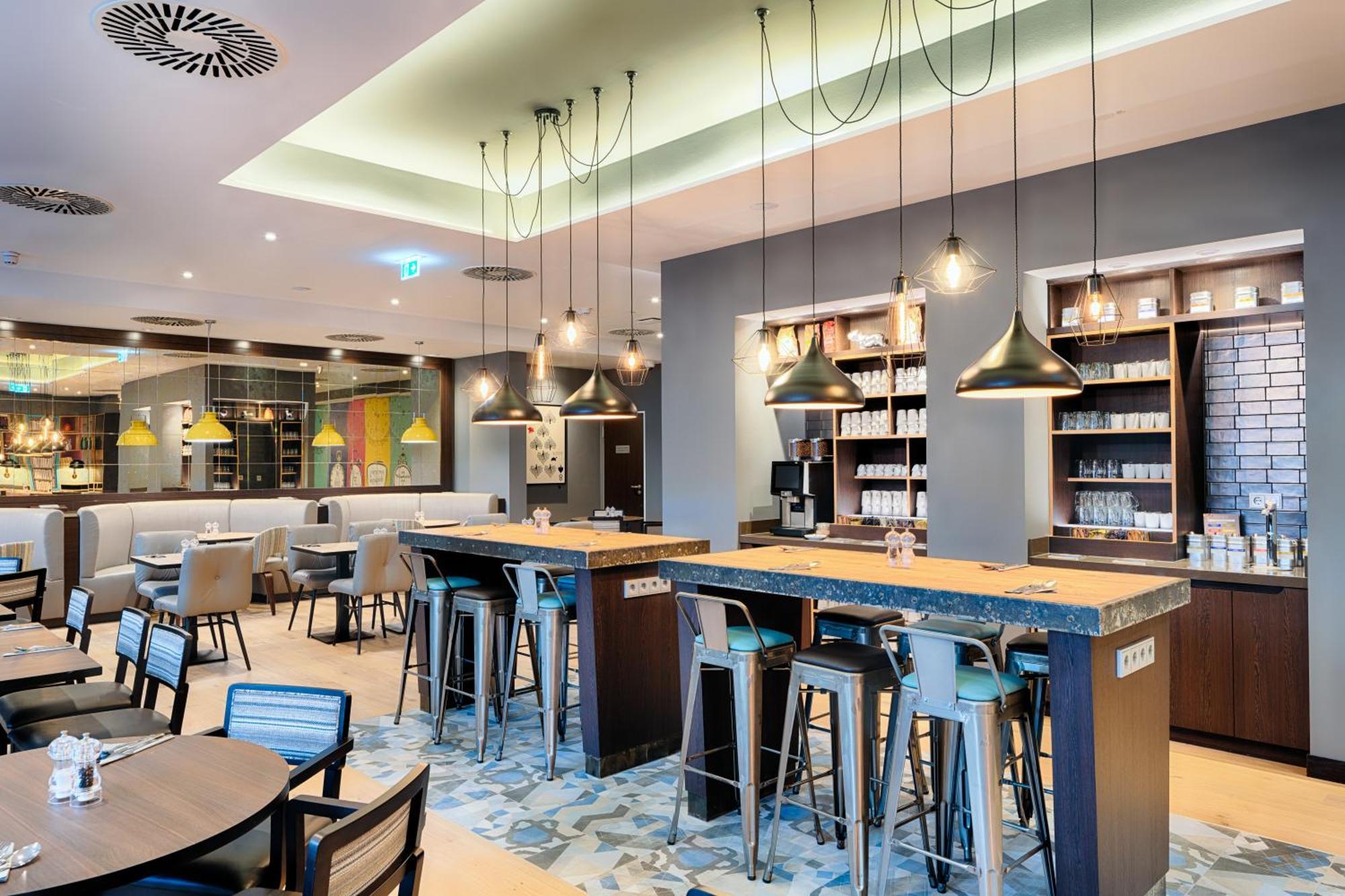 Premier Inn Duesseldorf City Friedrichstadt Экстерьер фото